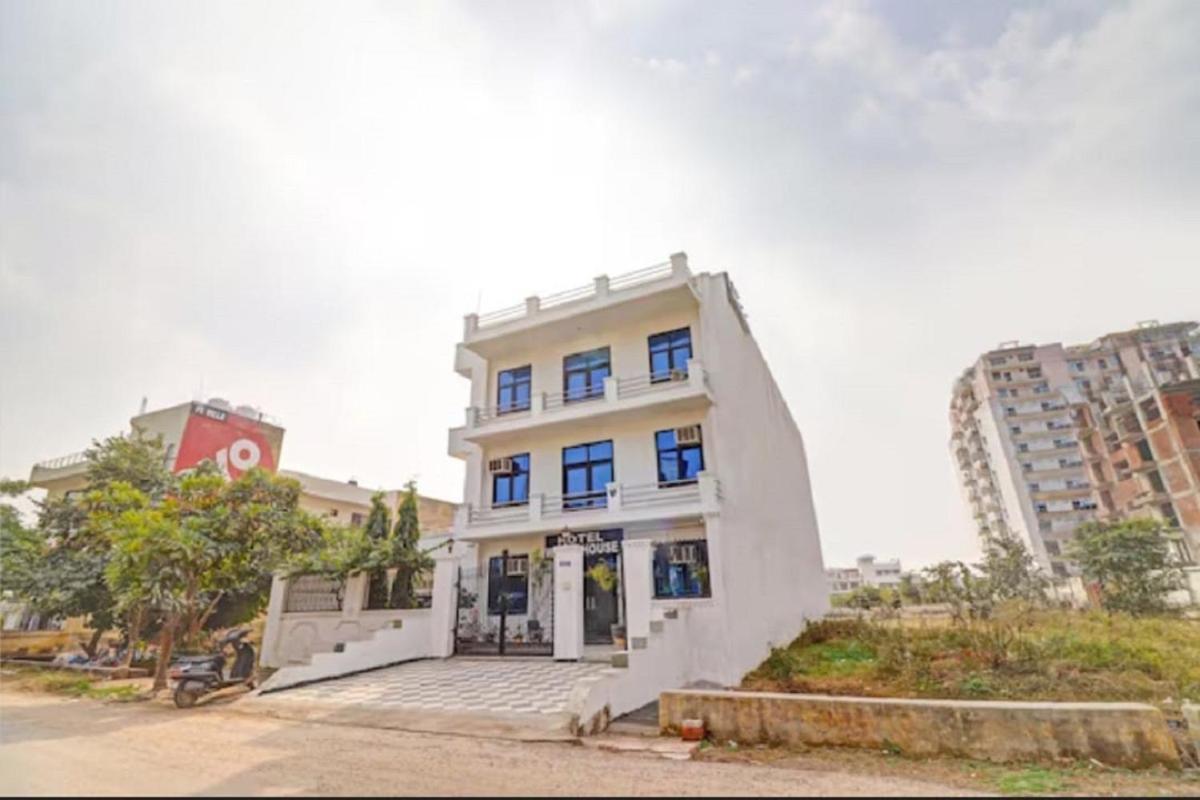 Hotel Olive Tree Agra  Buitenkant foto